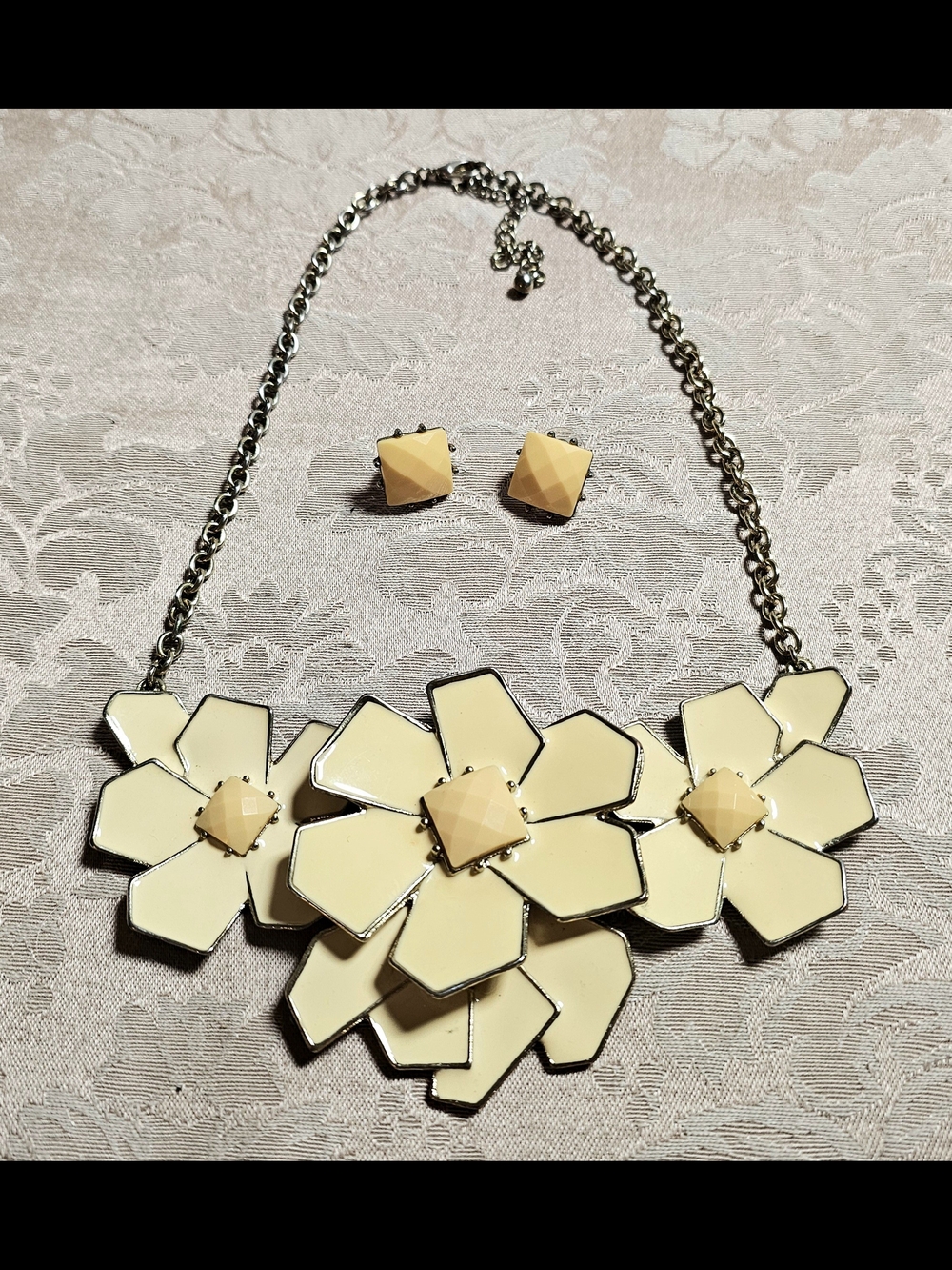 Vintage Floral Statement Necklace and Earrings Set - Yellow